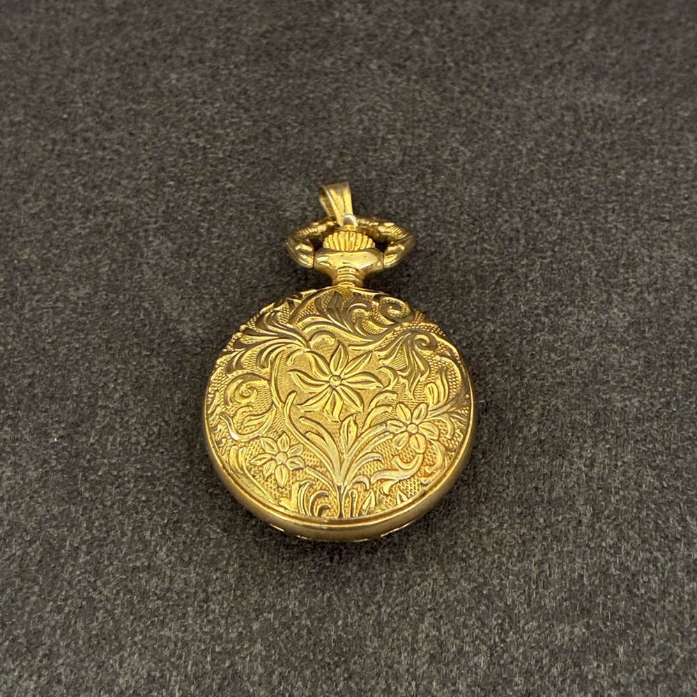 Goldtone Colibri Womens Pendant Necklace